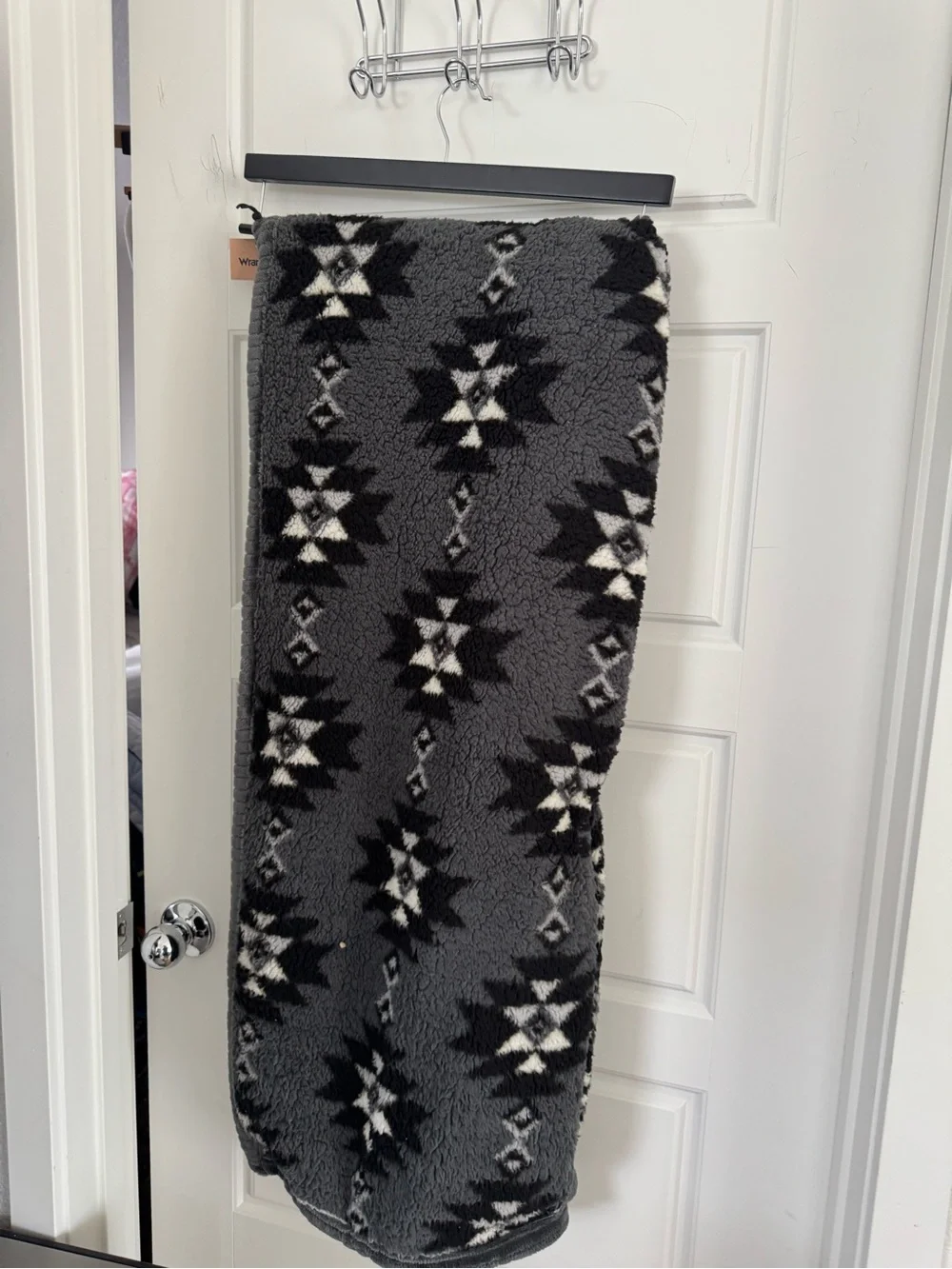 Wrangler Black & Gray Aztec Patterned Sherpa Blanket